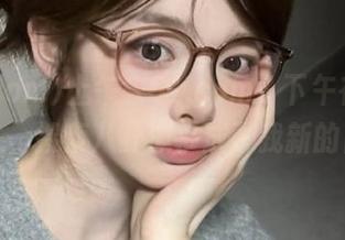 上午去51.com，下午在链接中迷失，搜索八卦似乎成了我新的日常。