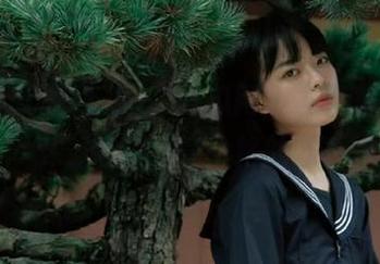 下载51吃瓜网，随便吃瓜聊八卦，谁还要管价格的事？