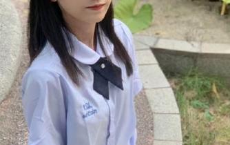 大瓜娜娜来袭，别忘了去51每日吃瓜里收藏哟！
