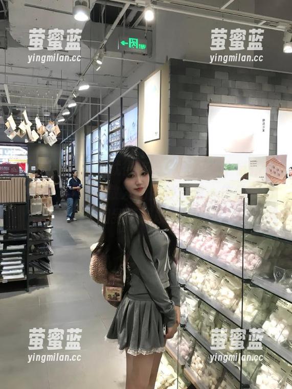51爆料 吃瓜就得这样,搭上这个链接,感受下51爆料散发的微妙气息,仿佛一切又回到了那段时间。