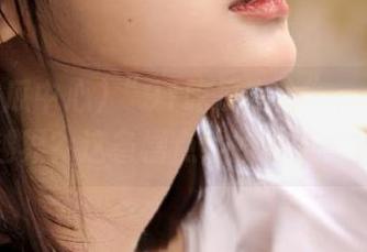 “91吃瓜中心”：踩线还是越界？这条槽点线路该怎么走？