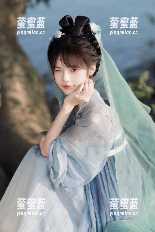 www.51 逛www.51cg.plus,只差一个地址,感受瓜田里的奇葩风景!