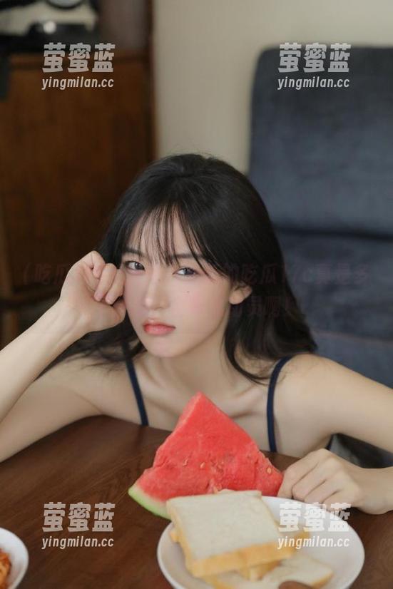 吃瓜17 哈哈哈,最新的吃瓜17c真是多了个瓜,全家总动员啊!
