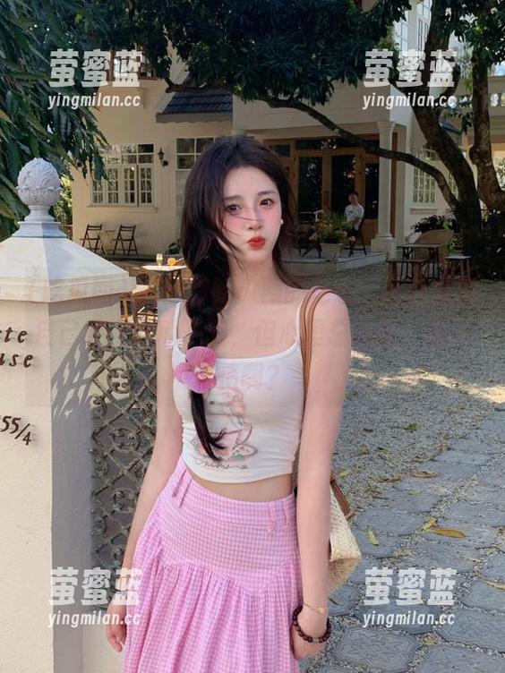 吃瓜网 路过63吃瓜网的地址,我就知道自己要“吃瓜”了,但心里总在想,值不值啊?