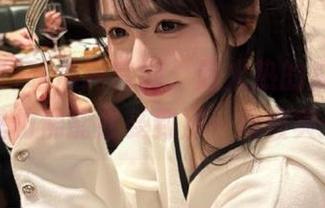 吃瓜网官网：超火热的瓜，吃到嘴里仿佛能感受到那一丝酸爽……