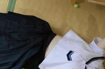 沙发一直坐着看视频，吃瓜网app让我觉得拖延症也是种享受。