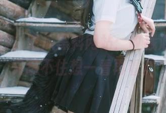 吃瓜黑料网站：收藏混乱，但又忍不住想一看再看。