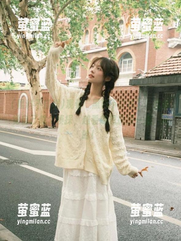 黑料不打样 观看“黑料不打样”,我感觉自己像个侦探,越看越想掘深一点,哈哈!