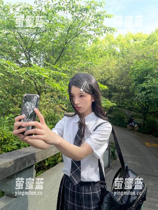 黑料吃瓜网 “998.su黑料吃瓜网”动一动,国产线路新鲜点评竟鲜到让人咋舌!