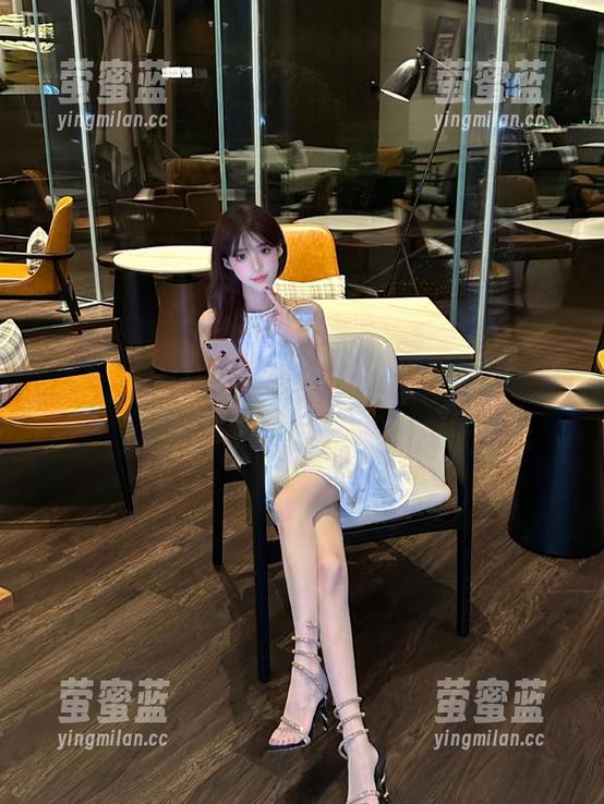 黑网料 黑网料app——犹如悬崖边上的咖啡馆,安全风险让人神往!
